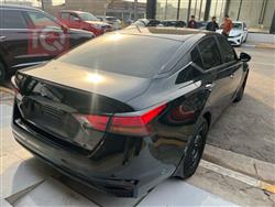 نيسان ألتيما